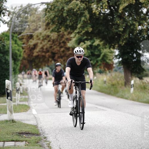30.08.2026 - Elbe Triathlon Hamburg Michael Burmester http://msf.ph/oto/10074693 30.08.2026 10:51:44 Radfahren 1094, 1103, 1108, 1171, 1271, 1354 meine-sportfotos.de