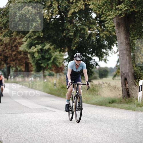 30.08.2026 - Elbe Triathlon Hamburg Michael Burmester http://msf.ph/oto/10074700 30.08.2026 10:51:47 Radfahren 901, 1022, 1033, 1103, 1108, 1171, 1264, 1354 meine-sportfotos.de