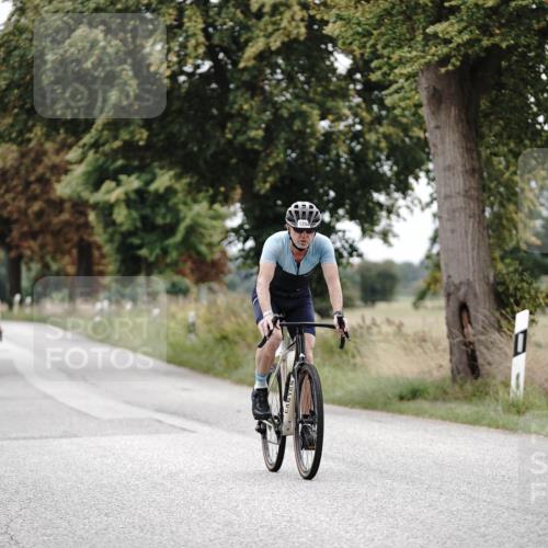 30.08.2026 - Elbe Triathlon Hamburg Michael Burmester http://msf.ph/oto/10074701 30.08.2026 10:51:47 Radfahren 901, 1022, 1033, 1103, 1108, 1171, 1264, 1354 meine-sportfotos.de