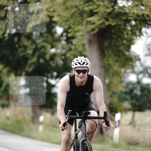 30.08.2026 - Elbe Triathlon Hamburg Michael Burmester http://msf.ph/oto/10074727 30.08.2026 10:52:05 Radfahren 947, 1074, 1242, 1310, 1325 meine-sportfotos.de