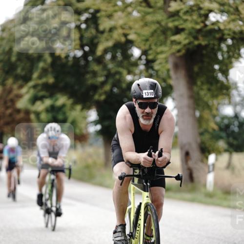 30.08.2026 - Elbe Triathlon Hamburg Michael Burmester http://msf.ph/oto/10074733 30.08.2026 10:52:11 Radfahren 947, 1242, 1258, 1278, 1287, 1310, 1311, 1325 meine-sportfotos.de