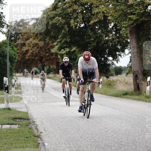 30.08.2026 - Elbe Triathlon Hamburg Michael Burmester http://msf.ph/oto/10074741 30.08.2026 10:52:14 Radfahren 947, 1258, 1278, 1287, 1311 meine-sportfotos.de
