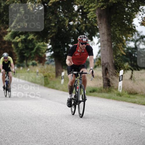 30.08.2026 - Elbe Triathlon Hamburg Michael Burmester http://msf.ph/oto/10074761 30.08.2026 10:52:27 Radfahren 1068, 1110, 1212, 1268, 1300 meine-sportfotos.de