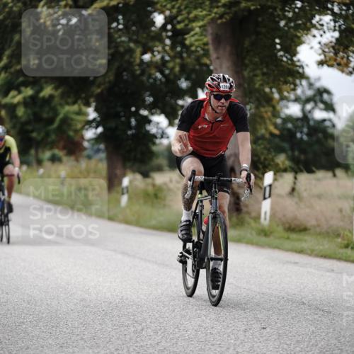 30.08.2026 - Elbe Triathlon Hamburg Michael Burmester http://msf.ph/oto/10074764 30.08.2026 10:52:28 Radfahren 1068, 1110, 1268, 1300 meine-sportfotos.de