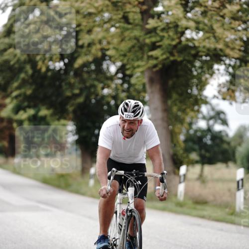 30.08.2026 - Elbe Triathlon Hamburg Michael Burmester http://msf.ph/oto/10074777 30.08.2026 10:52:44 Radfahren 1253, 1257 meine-sportfotos.de