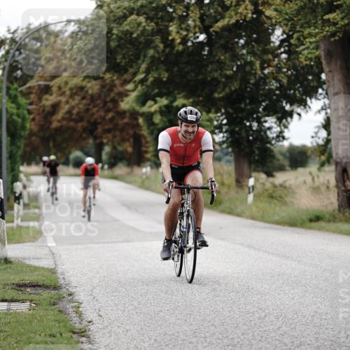 30.08.2026 - Elbe Triathlon Hamburg Michael Burmester http://msf.ph/oto/10074781 30.08.2026 10:52:51 Radfahren 1119, 1253, 1299 meine-sportfotos.de