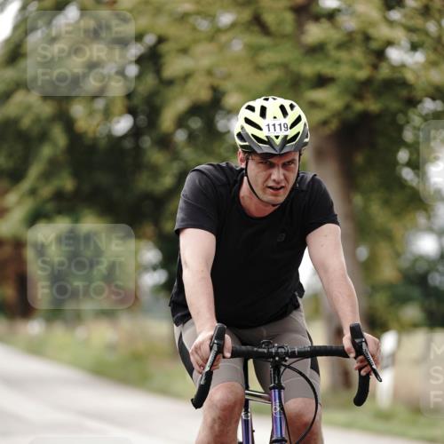 30.08.2026 - Elbe Triathlon Hamburg Michael Burmester http://msf.ph/oto/10074791 30.08.2026 10:52:58 Radfahren 921, 1119 meine-sportfotos.de