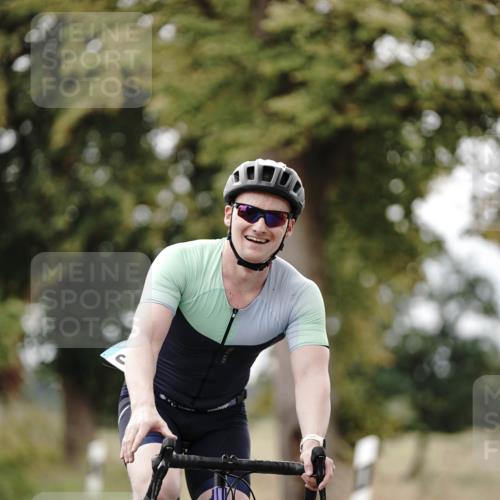 30.08.2026 - Elbe Triathlon Hamburg Michael Burmester http://msf.ph/oto/10074806 30.08.2026 10:53:10 Radfahren 455, 1092, 1115, 1225, 1245, 1345 meine-sportfotos.de