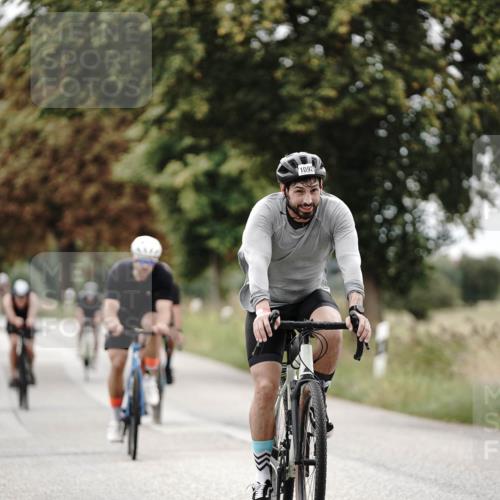 30.08.2026 - Elbe Triathlon Hamburg Michael Burmester http://msf.ph/oto/10074809 30.08.2026 10:53:14 Radfahren 455, 1092, 1225, 1245, 1345 meine-sportfotos.de