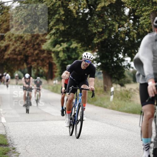30.08.2026 - Elbe Triathlon Hamburg Michael Burmester http://msf.ph/oto/10074810 30.08.2026 10:53:14 Radfahren 455, 1092, 1225, 1245, 1345 meine-sportfotos.de