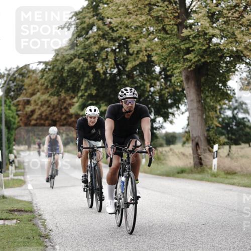 30.08.2026 - Elbe Triathlon Hamburg Michael Burmester http://msf.ph/oto/10074834 30.08.2026 10:53:27 Radfahren 962, 998, 1073, 1210, 1265, 1306 meine-sportfotos.de