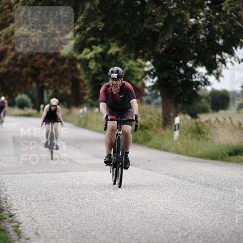 30.08.2026 - Elbe Triathlon Hamburg Michael Burmester http://msf.ph/oto/10074843 30.08.2026 10:53:33 Radfahren 1079, 1265, 1435, 1438 meine-sportfotos.de