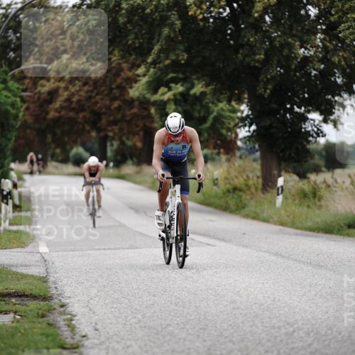 30.08.2026 - Elbe Triathlon Hamburg Michael Burmester http://msf.ph/oto/10074849 30.08.2026 10:53:39 Radfahren 1435, 1438 meine-sportfotos.de