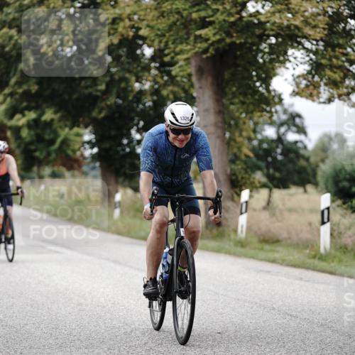 30.08.2026 - Elbe Triathlon Hamburg Michael Burmester http://msf.ph/oto/10074856 30.08.2026 10:53:55 Radfahren 1175, 1326, 1338 meine-sportfotos.de