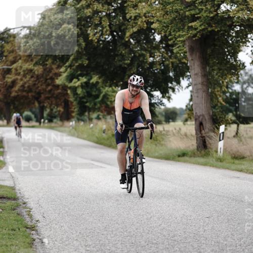 30.08.2026 - Elbe Triathlon Hamburg Michael Burmester http://msf.ph/oto/10074857 30.08.2026 10:53:56 Radfahren 1175, 1326, 1338 meine-sportfotos.de