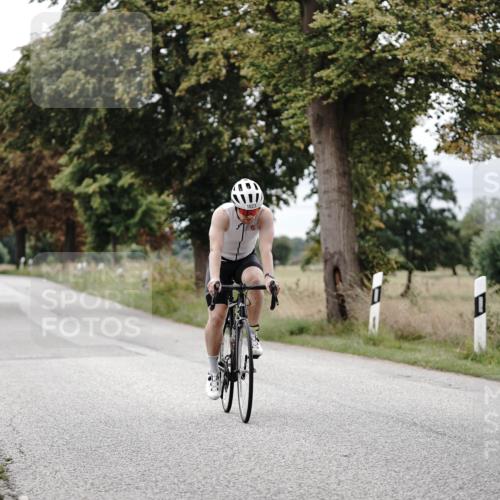 30.08.2026 - Elbe Triathlon Hamburg Michael Burmester http://msf.ph/oto/10074863 30.08.2026 10:54:06 Radfahren 1023, 1296 meine-sportfotos.de