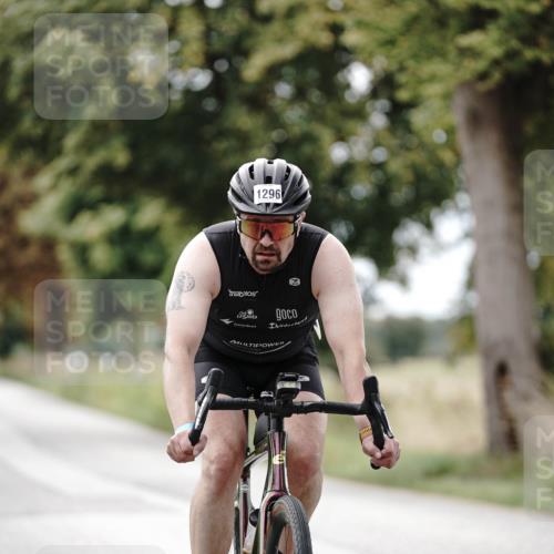 30.08.2026 - Elbe Triathlon Hamburg Michael Burmester http://msf.ph/oto/10074869 30.08.2026 10:54:12 Radfahren 1239, 1296 meine-sportfotos.de