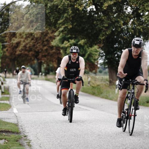 30.08.2026 - Elbe Triathlon Hamburg Michael Burmester http://msf.ph/oto/10074915 30.08.2026 10:55:07 Radfahren 978, 1095, 1181, 1219, 1292, 1350 meine-sportfotos.de