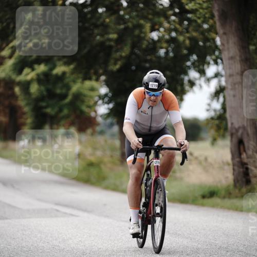 30.08.2026 - Elbe Triathlon Hamburg Michael Burmester http://msf.ph/oto/10074924 30.08.2026 10:55:13 Radfahren 978, 1016, 1095, 1219 meine-sportfotos.de