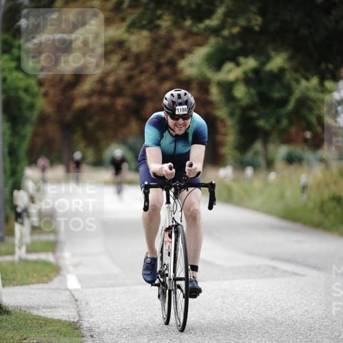 30.08.2026 - Elbe Triathlon Hamburg Michael Burmester http://msf.ph/oto/10074954 30.08.2026 10:55:36 Radfahren 1198, 1238, 1440 meine-sportfotos.de