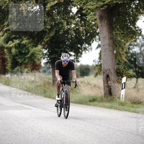 30.08.2026 - Elbe Triathlon Hamburg Michael Burmester http://msf.ph/oto/10074960 30.08.2026 10:55:45 Radfahren 975, 1086, 1224, 1422, 1441 meine-sportfotos.de
