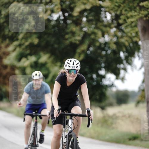 30.08.2026 - Elbe Triathlon Hamburg Michael Burmester http://msf.ph/oto/10074978 30.08.2026 10:56:22 Radfahren 938, 1248, 1294, 1439 meine-sportfotos.de
