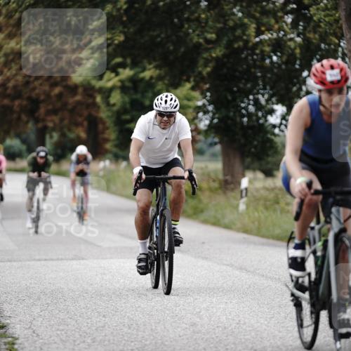 30.08.2026 - Elbe Triathlon Hamburg Michael Burmester http://msf.ph/oto/10075008 30.08.2026 10:57:00 Radfahren 942, 1064, 1144, 1281, 1284, 1314 meine-sportfotos.de