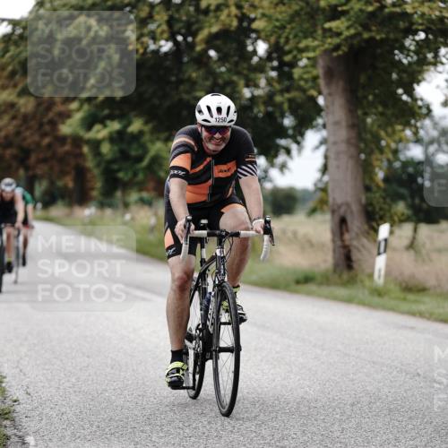 30.08.2026 - Elbe Triathlon Hamburg Michael Burmester http://msf.ph/oto/10075039 30.08.2026 10:57:31 Radfahren 1081, 1250, 1262, 1343, 1375 meine-sportfotos.de