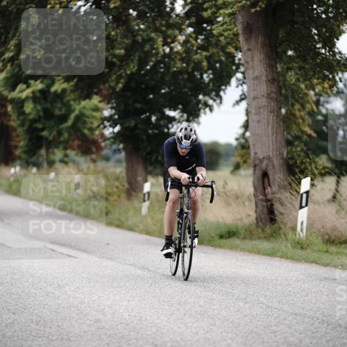 30.08.2026 - Elbe Triathlon Hamburg Michael Burmester http://msf.ph/oto/10075046 30.08.2026 10:57:38 Radfahren 1150, 1375 meine-sportfotos.de