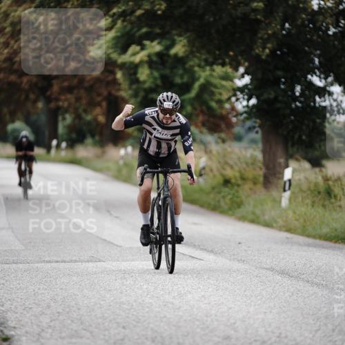 30.08.2026 - Elbe Triathlon Hamburg Michael Burmester http://msf.ph/oto/10075053 30.08.2026 10:57:46 Radfahren 1170, 1183 meine-sportfotos.de