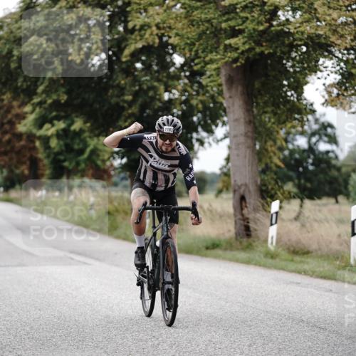 30.08.2026 - Elbe Triathlon Hamburg Michael Burmester http://msf.ph/oto/10075055 30.08.2026 10:57:47 Radfahren 1170, 1183 meine-sportfotos.de