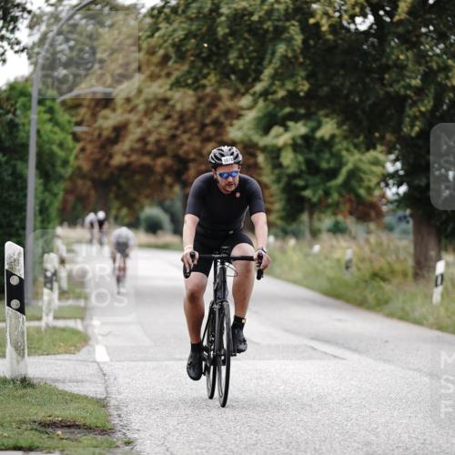 30.08.2026 - Elbe Triathlon Hamburg Michael Burmester http://msf.ph/oto/10075064 30.08.2026 10:57:57 Radfahren 1078, 1385 meine-sportfotos.de
