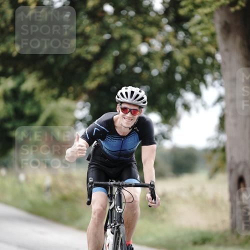 30.08.2026 - Elbe Triathlon Hamburg Michael Burmester http://msf.ph/oto/10075090 30.08.2026 10:58:23 Radfahren 1134, 1199, 1229 meine-sportfotos.de