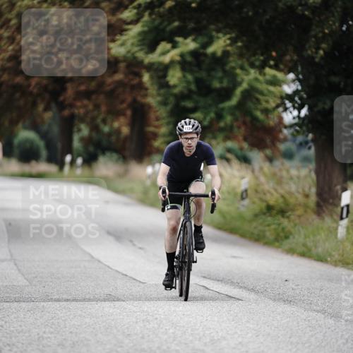30.08.2026 - Elbe Triathlon Hamburg Michael Burmester http://msf.ph/oto/10075091 30.08.2026 10:58:25 Radfahren 1134, 1229 meine-sportfotos.de