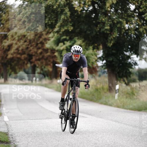 30.08.2026 - Elbe Triathlon Hamburg Michael Burmester http://msf.ph/oto/10075099 30.08.2026 10:58:48 Radfahren 1051, 1434 meine-sportfotos.de