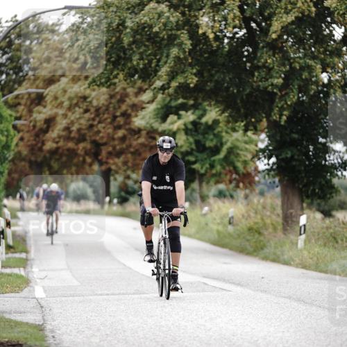 30.08.2026 - Elbe Triathlon Hamburg Michael Burmester http://msf.ph/oto/10075102 30.08.2026 10:59:05 Radfahren 1203, 1301 meine-sportfotos.de