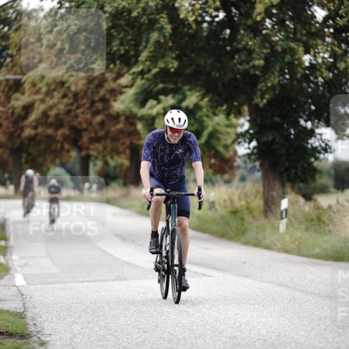 30.08.2026 - Elbe Triathlon Hamburg Michael Burmester http://msf.ph/oto/10075107 30.08.2026 10:59:09 Radfahren 1137, 1203, 1290, 1301, 1384 meine-sportfotos.de