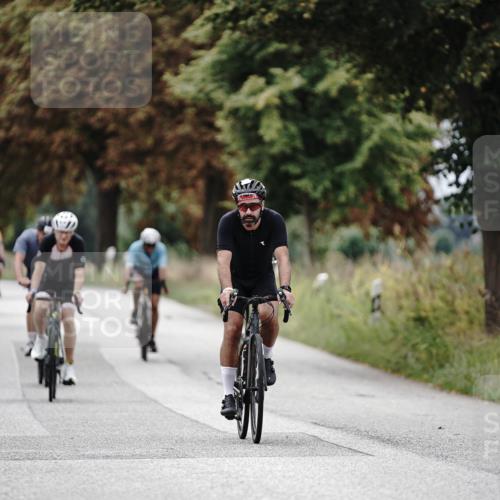 30.08.2026 - Elbe Triathlon Hamburg Michael Burmester http://msf.ph/oto/10075130 30.08.2026 10:59:31 Radfahren 1172, 1189, 1234, 1332 meine-sportfotos.de