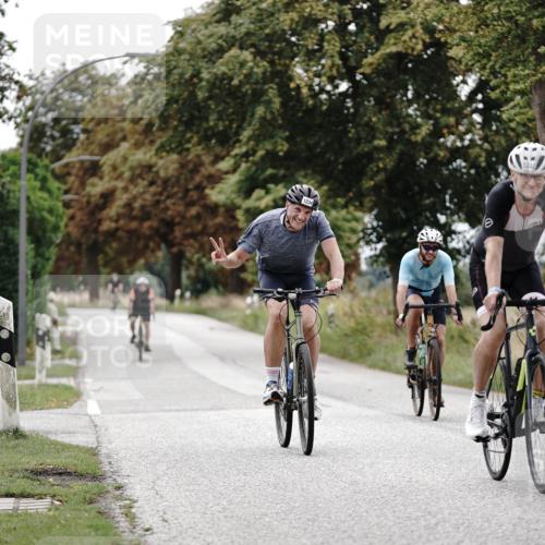 30.08.2026 - Elbe Triathlon Hamburg Michael Burmester http://msf.ph/oto/10075137 30.08.2026 10:59:35 Radfahren 1050, 1172, 1189, 1234, 1332 meine-sportfotos.de