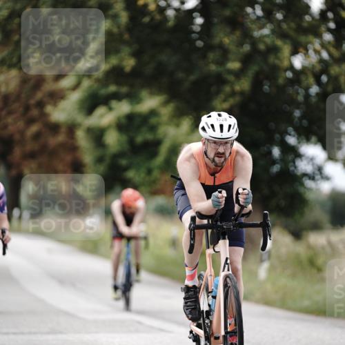 30.08.2026 - Elbe Triathlon Hamburg Michael Burmester http://msf.ph/oto/10075156 30.08.2026 10:59:49 Radfahren 1034, 1090, 1159, 1184, 1228, 1331, 1449 meine-sportfotos.de