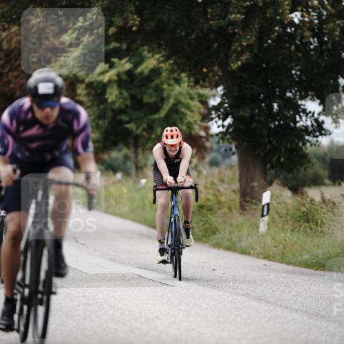 30.08.2026 - Elbe Triathlon Hamburg Michael Burmester http://msf.ph/oto/10075159 30.08.2026 10:59:50 Radfahren 1034, 1090, 1159, 1184, 1228, 1331, 1449 meine-sportfotos.de