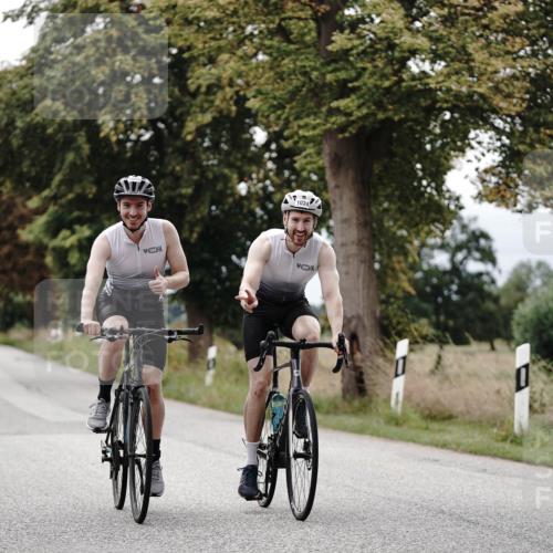 30.08.2026 - Elbe Triathlon Hamburg Michael Burmester http://msf.ph/oto/10075171 30.08.2026 10:59:55 Radfahren 945, 1034, 1090, 1331 meine-sportfotos.de