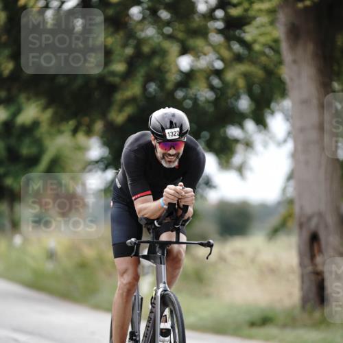 30.08.2026 - Elbe Triathlon Hamburg Michael Burmester http://msf.ph/oto/10075212 30.08.2026 11:00:30 Radfahren 1322, 1455 meine-sportfotos.de