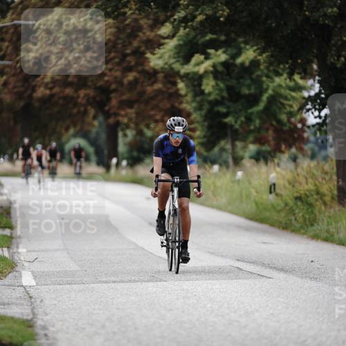 30.08.2026 - Elbe Triathlon Hamburg Michael Burmester http://msf.ph/oto/10075218 30.08.2026 11:00:37 Radfahren 1377, 1455 meine-sportfotos.de