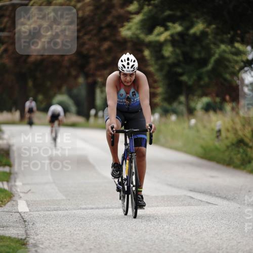30.08.2026 - Elbe Triathlon Hamburg Michael Burmester http://msf.ph/oto/10075249 30.08.2026 11:01:17 Radfahren 1421, 1443 meine-sportfotos.de