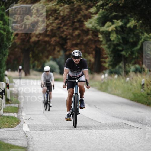 30.08.2026 - Elbe Triathlon Hamburg Michael Burmester http://msf.ph/oto/10075264 30.08.2026 11:01:31 Radfahren 941, 1367 meine-sportfotos.de
