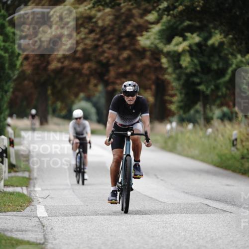 30.08.2026 - Elbe Triathlon Hamburg Michael Burmester http://msf.ph/oto/10075266 30.08.2026 11:01:31 Radfahren 941, 1367 meine-sportfotos.de