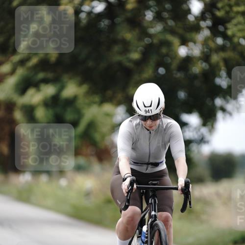 30.08.2026 - Elbe Triathlon Hamburg Michael Burmester http://msf.ph/oto/10075271 30.08.2026 11:01:34 Radfahren 941, 1367 meine-sportfotos.de