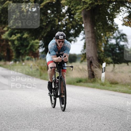 30.08.2026 - Elbe Triathlon Hamburg Michael Burmester http://msf.ph/oto/10075275 30.08.2026 11:01:49 Radfahren 1363 meine-sportfotos.de