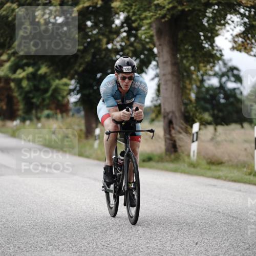 30.08.2026 - Elbe Triathlon Hamburg Michael Burmester http://msf.ph/oto/10075276 30.08.2026 11:01:49 Radfahren 1363 meine-sportfotos.de
